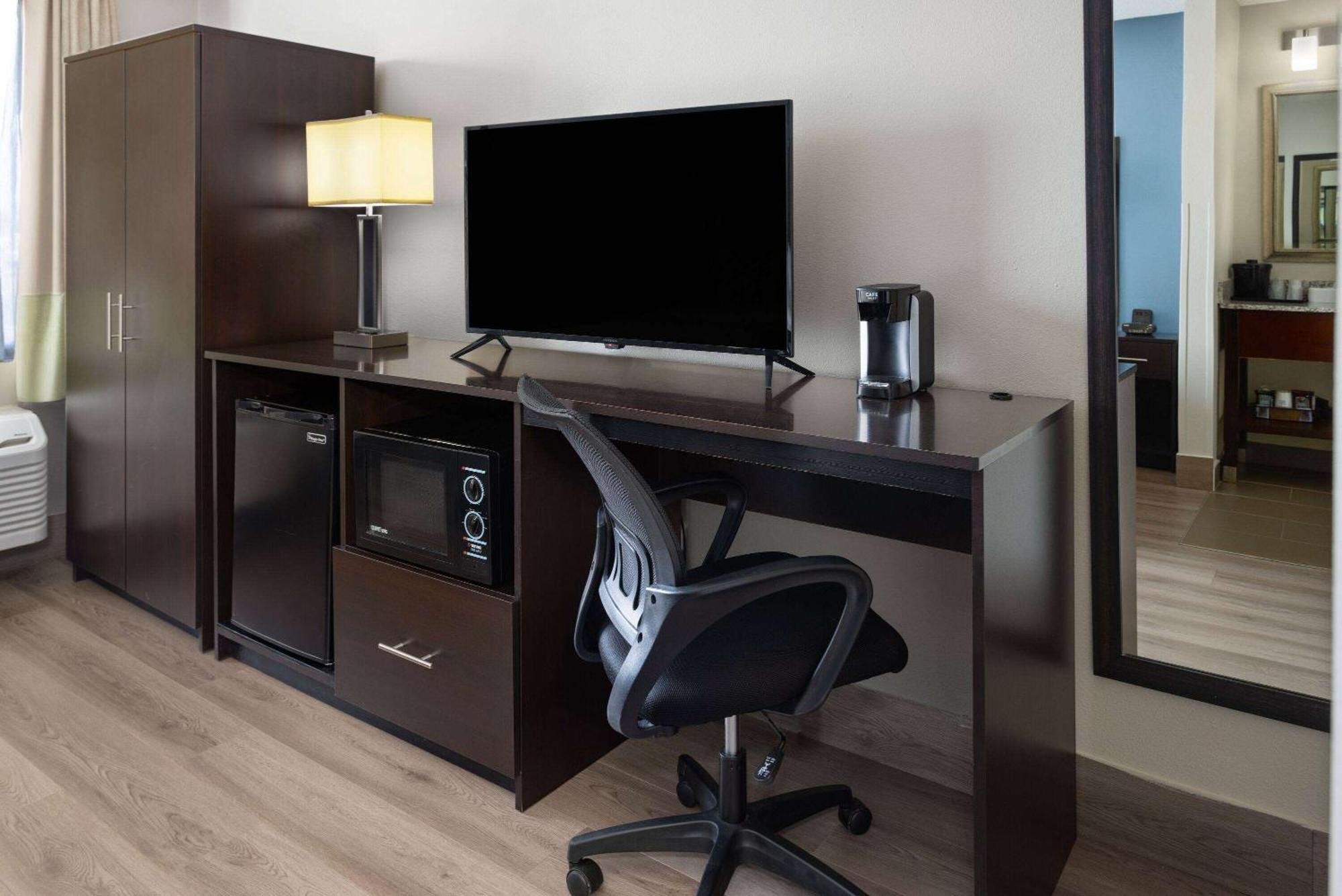 Baymont By Wyndham Newark At University Of Delaware Экстерьер фото