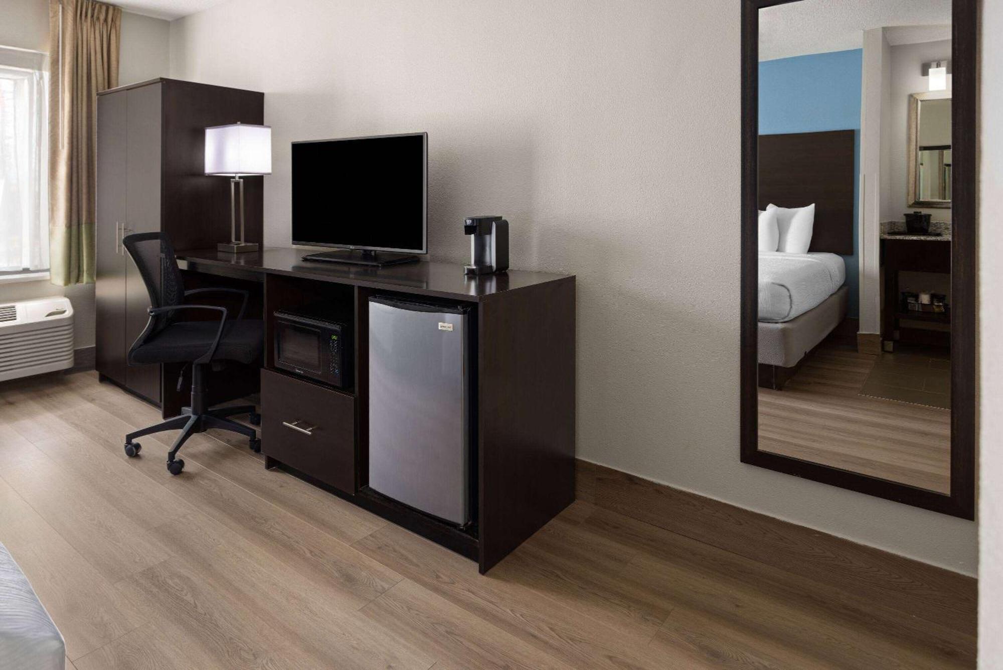 Baymont By Wyndham Newark At University Of Delaware Экстерьер фото