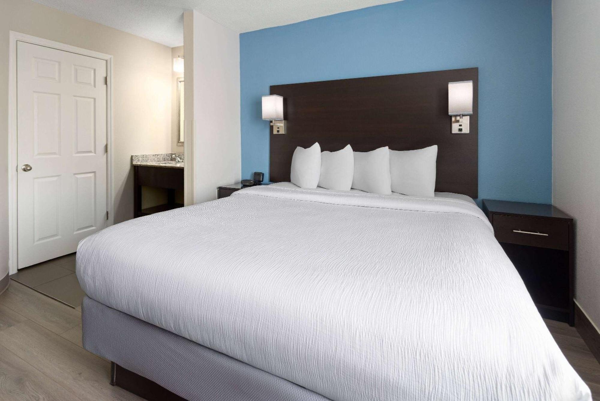 Baymont By Wyndham Newark At University Of Delaware Экстерьер фото